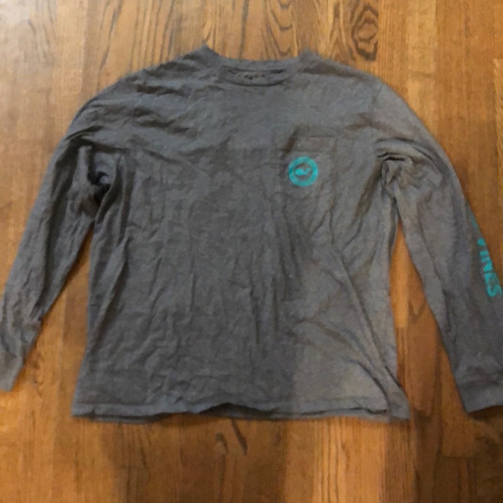 Vineyard Vines men’s XL long sleeve T-shirt. Gray.
